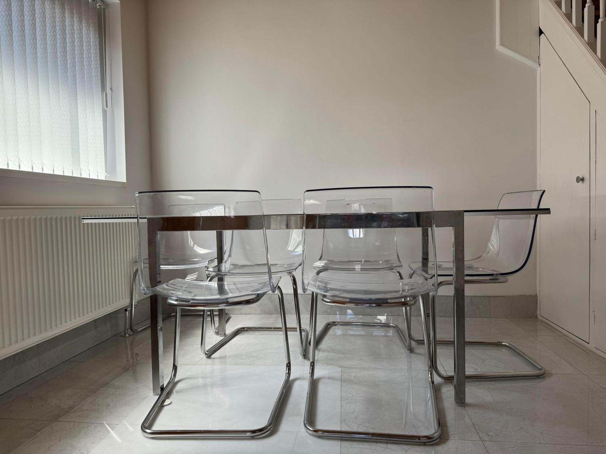 Instant * Luton (Bedfordshire)